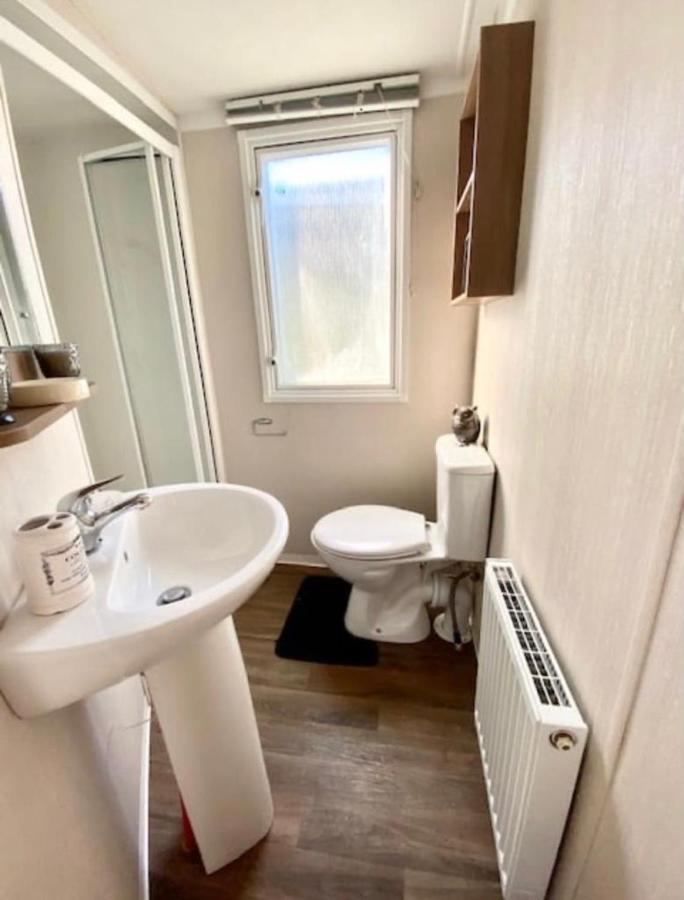 Swift Loire Hotel Jaywick Sands Kültér fotó