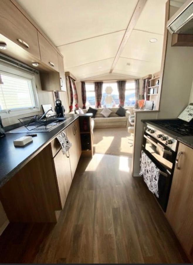 Swift Loire Hotel Jaywick Sands Kültér fotó